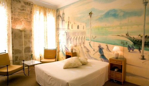 Double Room with balcony or jacuzzi (Privilege garden side)