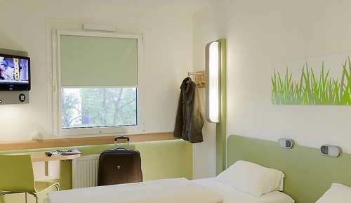 Family Room, Multiple Beds
