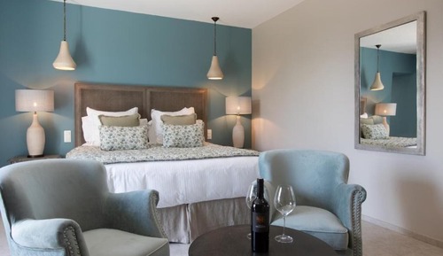 Deluxe Double Room, 1 King Bed, Courtyard View