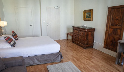 Superior Quadruple Room, City View
