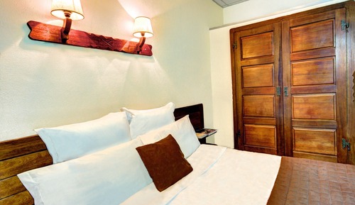 Superior Triple Room, Mountain View