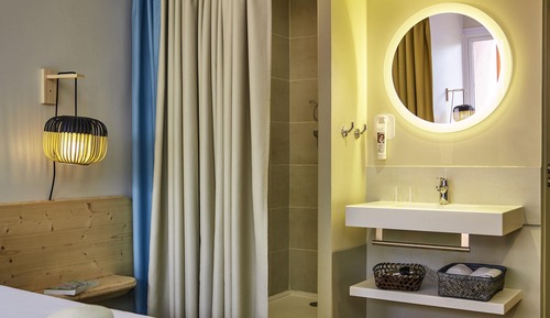 Standard Room (on the Pine Forest Side with 1 double)