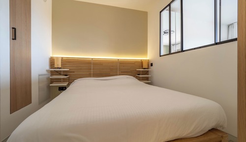 Deluxe Apartment, Partial Sea View