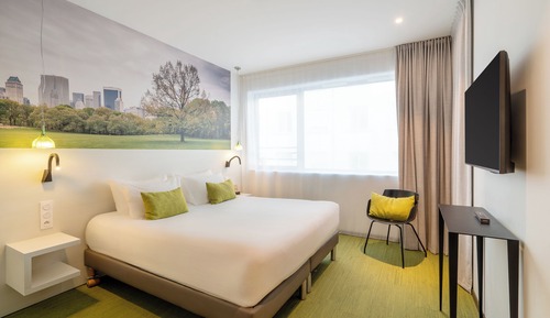 Superior Room, 1 King Bed, Non Smoking (Shower Only;Twin bed on request)