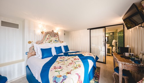 Classic Room, Garden Area