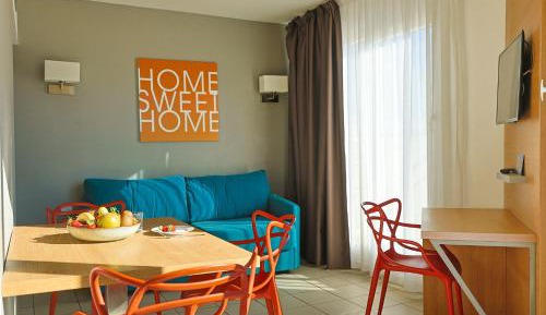  Apartment with Terrace (2 Adults + 2 Children) 