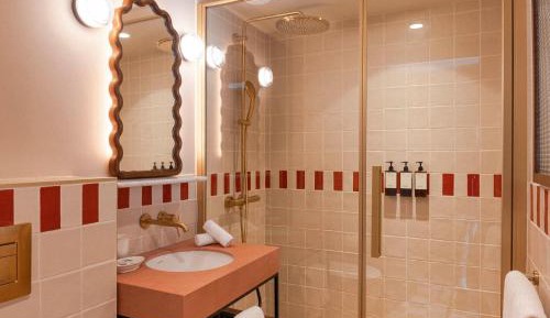Signature Room with Terrace 