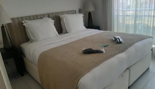 Raphael Apartment - Located 100 meters from the hotel