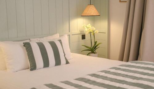 Standard Double or Twin Room with Garden View
