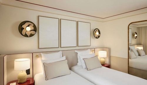 Deluxe Twin Room - Pool Side