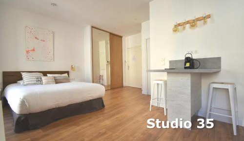 Deluxe Studio