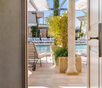 Deluxe Double or Twin Room with Pool Access