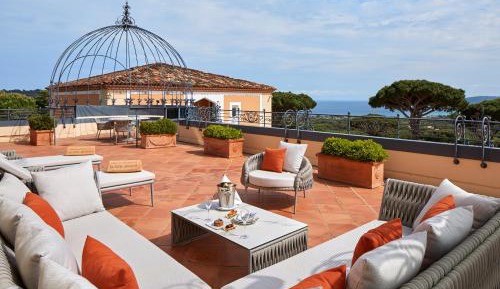 Deluxe Suite with Sea View