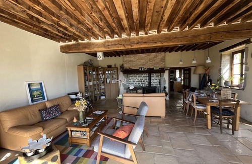 Crux-la-Ville House | Country house with enclosed garden