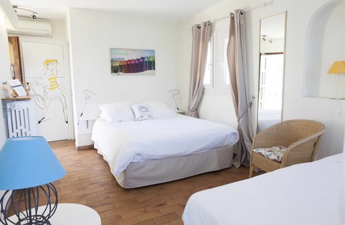 Mandelieu-La-Napoule Hotel | Motel Capsol