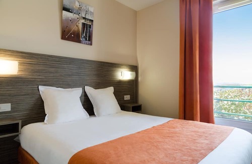 La Ricamarie Hotel | The Originals City, Hôtel L'Acropole