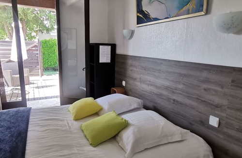 Graveson Hotel | Le Mas des Amandiers