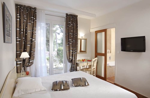 Les Lecques Hotel | Grand Hotel Des Lecques, BW Signature Collection