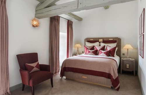 Bommes Hotel | Château Lafaurie-Peyraguey Hôtel & Restaurant LALIQUE
