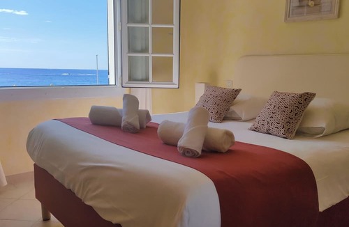 Plage de la Garonnette Hotel | Hotel & Spa La Villa