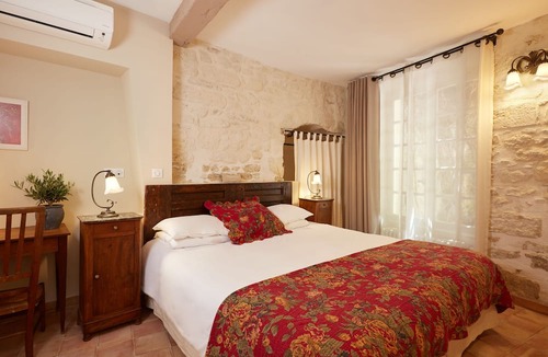 Villeneuve-les-Avignon Hotel | Hôtel De l'Atelier