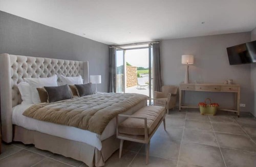 Grignan Hotel | Domaine de Montine - Chambres de Charme
