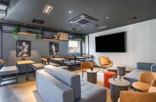 Clermont-Ferrand Hotel | ibis Clermont Ferrand Centre Stade