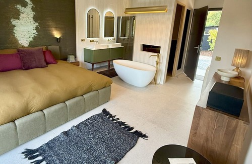 Saint-Laurent-des-Combes Bed & Breakfast | 537 Saint Emilion - Bornes recharges