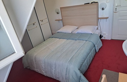 Nevers Hotel | BEAUSEJOUR