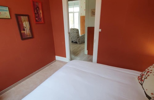 Saint-Honore-les-Bains Bed & Breakfast | Suite de 35m2 Petit Déjeuner Compris à Saint Honoré les Bains