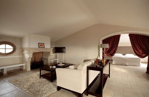 La Colle-sur-Loup Hotel | Hôtel Alain Llorca