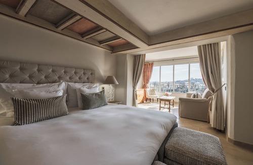 Cagnes-sur-Mer Hotel | Chateau Le Cagnard