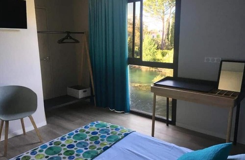 L'Isle-sur-la-Sorgue Hotel | Hôtel Cantosorgue