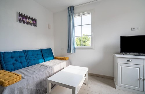 Cabries Apartment | Le Balina - One Bedroom Apartment, Sleeps 4