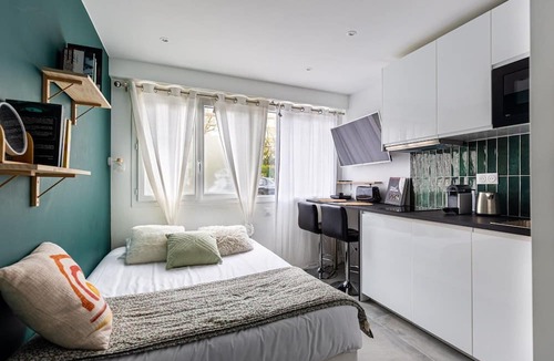 Chartrons Apartment | Bright renovated studio in Chartrons · fast wifi