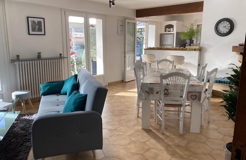 Grand Sud Condo | GROUND FLOOR VILLA WITH SWIMMING POOL FREE PARK AND PETANQUE COURT