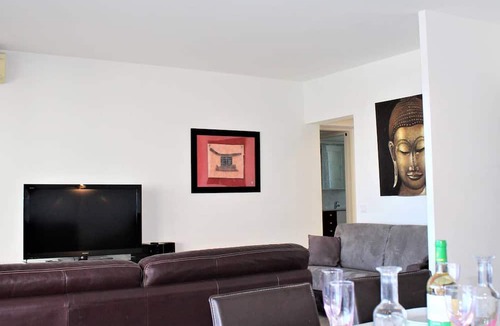 Villeneuve Loubet Beach Apartment | 3-room apartment with terrace and parking, Villeneuve-Loubet Beach