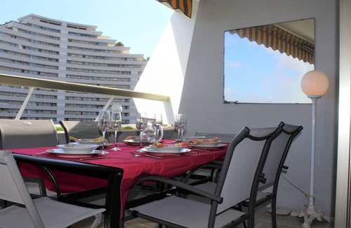 Villeneuve Loubet Beach Apartment | Villeneuve-Loubet: Air-conditioned apartment, 2 rooms, 4 sleeps, optional parking
