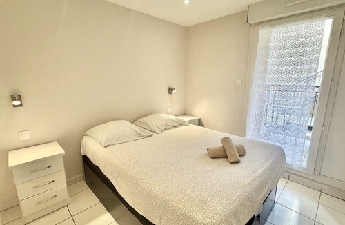 Le Suquet Apartment | Pallazzio 2, 5 minuts walking distance from Beacheswith terrace and parking