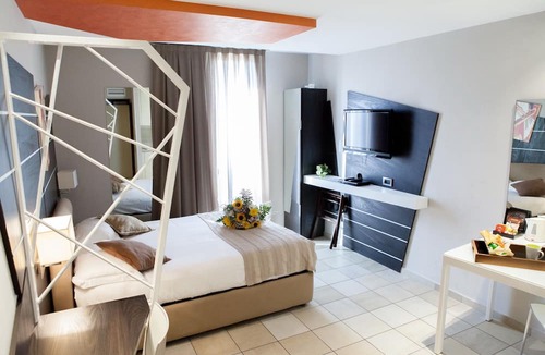 Juan-les-Pins Apartment | Résidence La Villa d'Elsa
