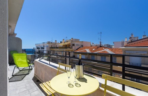 Les Baumettes Apartment | N&J - LES AIGLES - Very close sea - Top floor