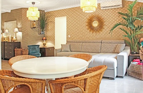 Cannes City Centre Apartment | Prime location in heart of Cannes - 80 metres from Palais de Festivals