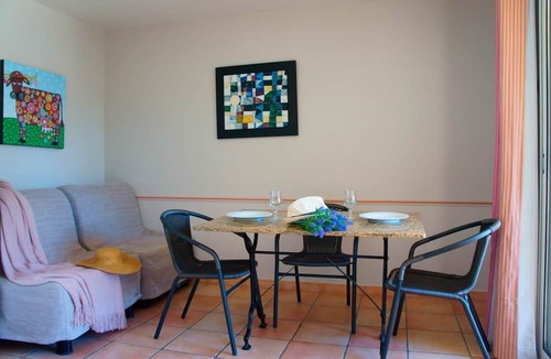 Loriol-du-Comtat Hotel | Apartment in the heart of Vaucluse close to the tourist attractions of Vaucluse