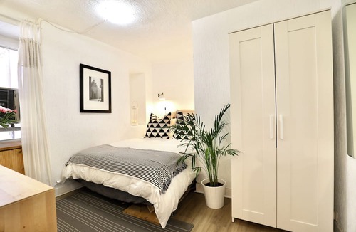 Antibes Old Town Apartment | Stunning, Upmarket and Newly furnished Apartment nearby all Major Attractions