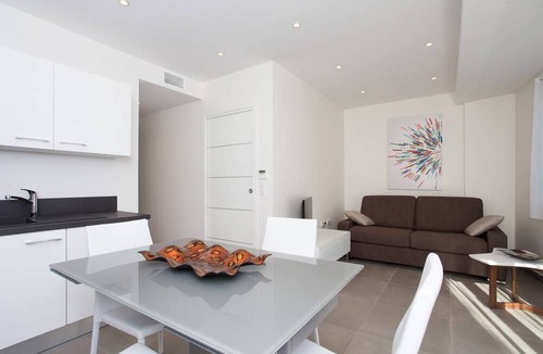 Cannes City Centre Apartment | MARTINEZ AREA: NEW 2BEDS/2BATHS