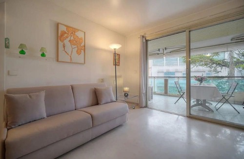 Carnot Apartment | One bedroom apartment in the center of Cannes walking distance to the Palais des Festivals and beach - 2198