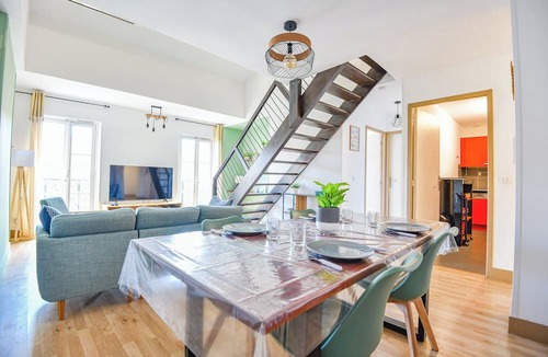 Les Grands Carmes Apartment | Le République - Beau duplex avec 2 ch hypercentre