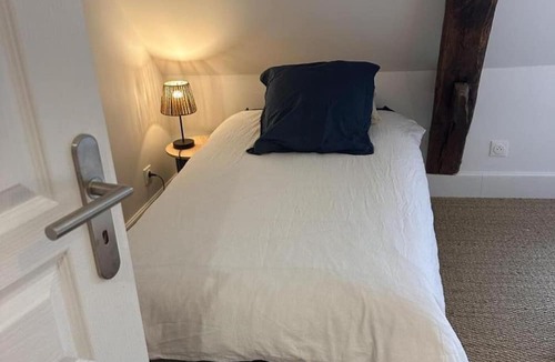 Moulins Apartment | Historic Duplex Apartment in the Heart of Moulins - Modern Comfort and Character