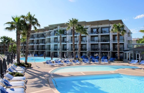 Plaine de la Brague Apartment | Lovely apartment for 2 guests with WIFI, pool, A/C, TV, balcony and pets allowed