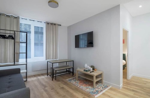Quartier Saint-Georges Apartment | 3 Cozy apartments near Galeries Lafayette-12Pers